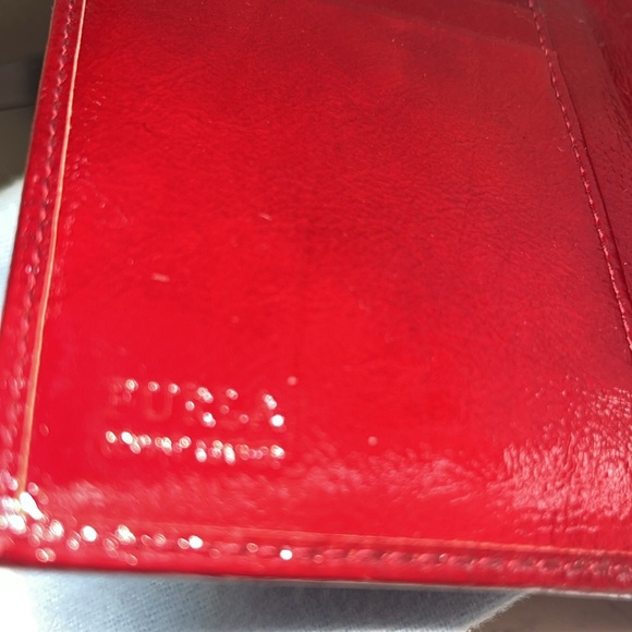 💯 Candy Apple Red Furla Wallet - Picture 6 of 7